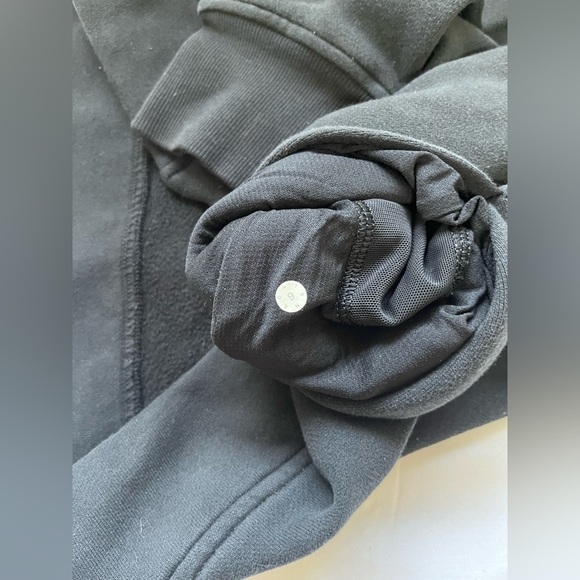 LULULEMON Fleece Please Pullover
Black - Picture 6 of 11